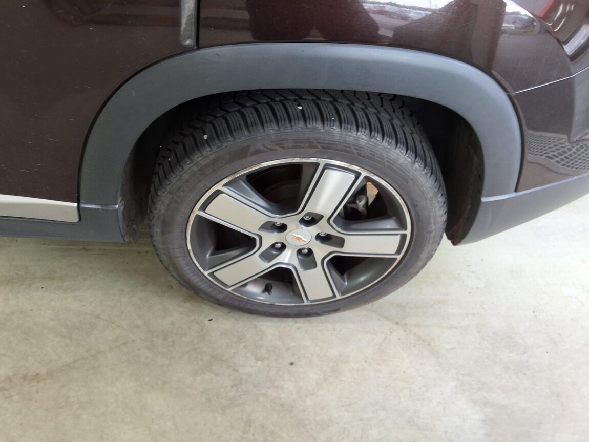 CHEVROLET (DAEWOO) ORLANDO 2.0 LPGi PLATINUM PACKAGE 2015 - zdjęcie 20
