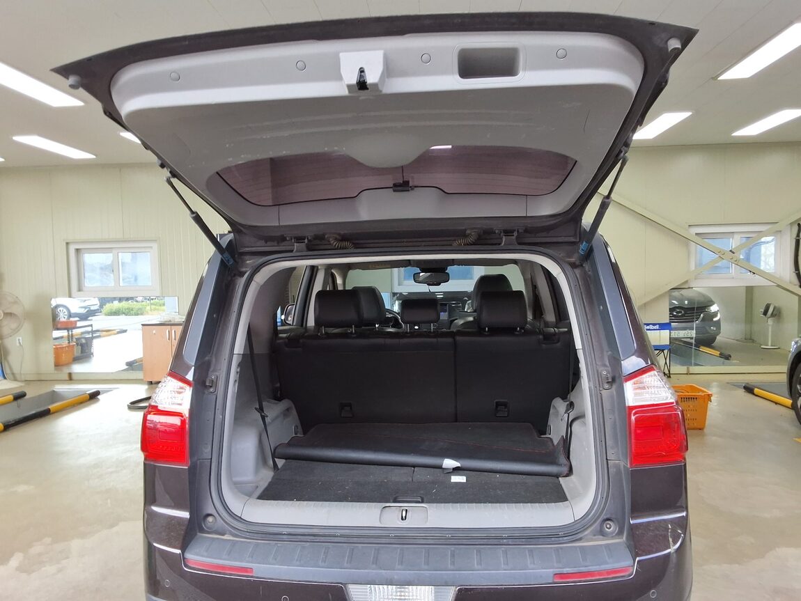 CHEVROLET (DAEWOO) ORLANDO 2.0 LPGi PLATINUM PACKAGE 2015 - zdjęcie 16