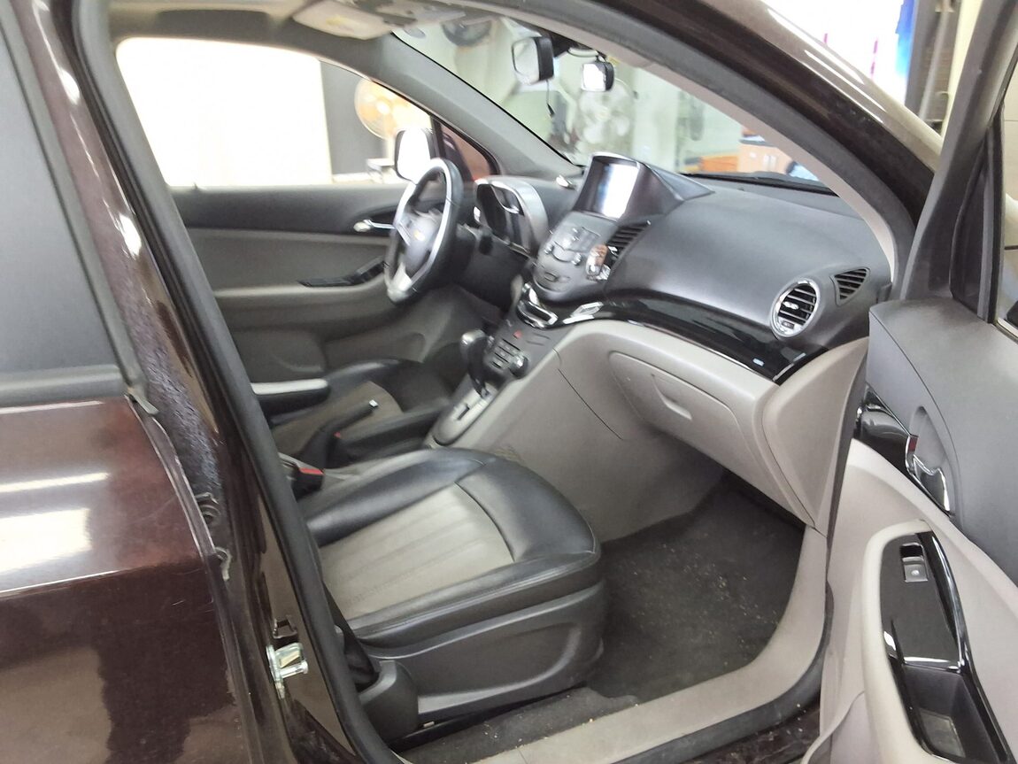 CHEVROLET (DAEWOO) ORLANDO 2.0 LPGi PLATINUM PACKAGE 2015 - zdjęcie 15