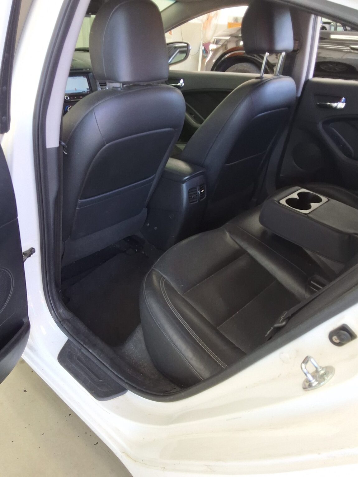 KIA K3 1.6 DIESEL NOBLESSE 2015 - zdjęcie 12