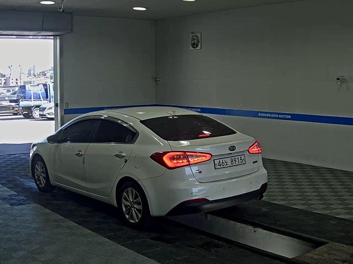 KIA K3 1.6 DIESEL NOBLESSE 2015 - zdjęcie 6