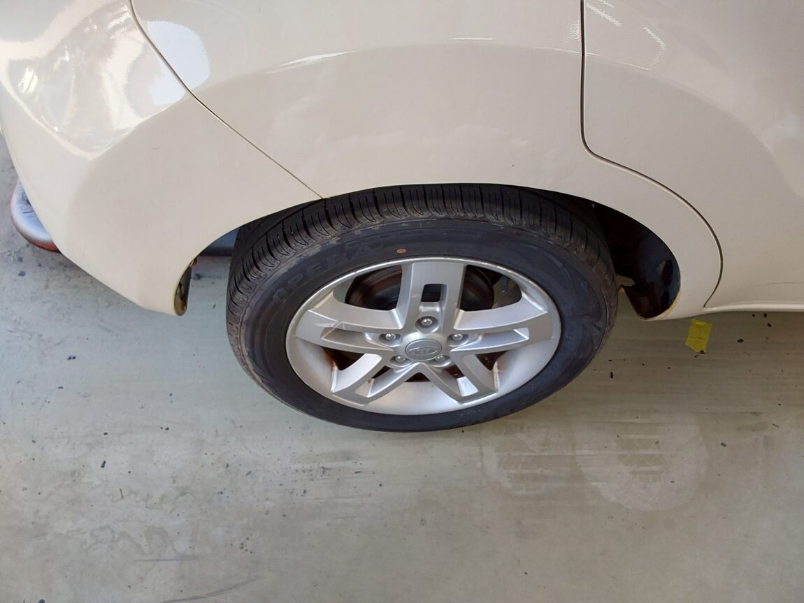 KIA SOUL 1.6 CVVT U SMART 2011 - zdjęcie 24