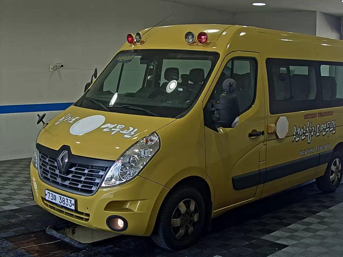 RENAULT (SAMSUNG) MASTER BUS 13-SEATER 2019 - zdjęcie 2