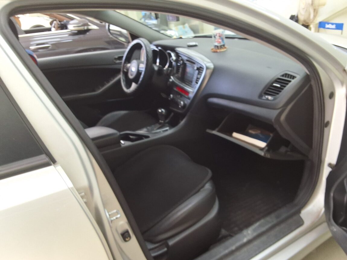 KIA THE NEW K5 LPI RENTAL CAR LUXURY 2014 - zdjęcie 15