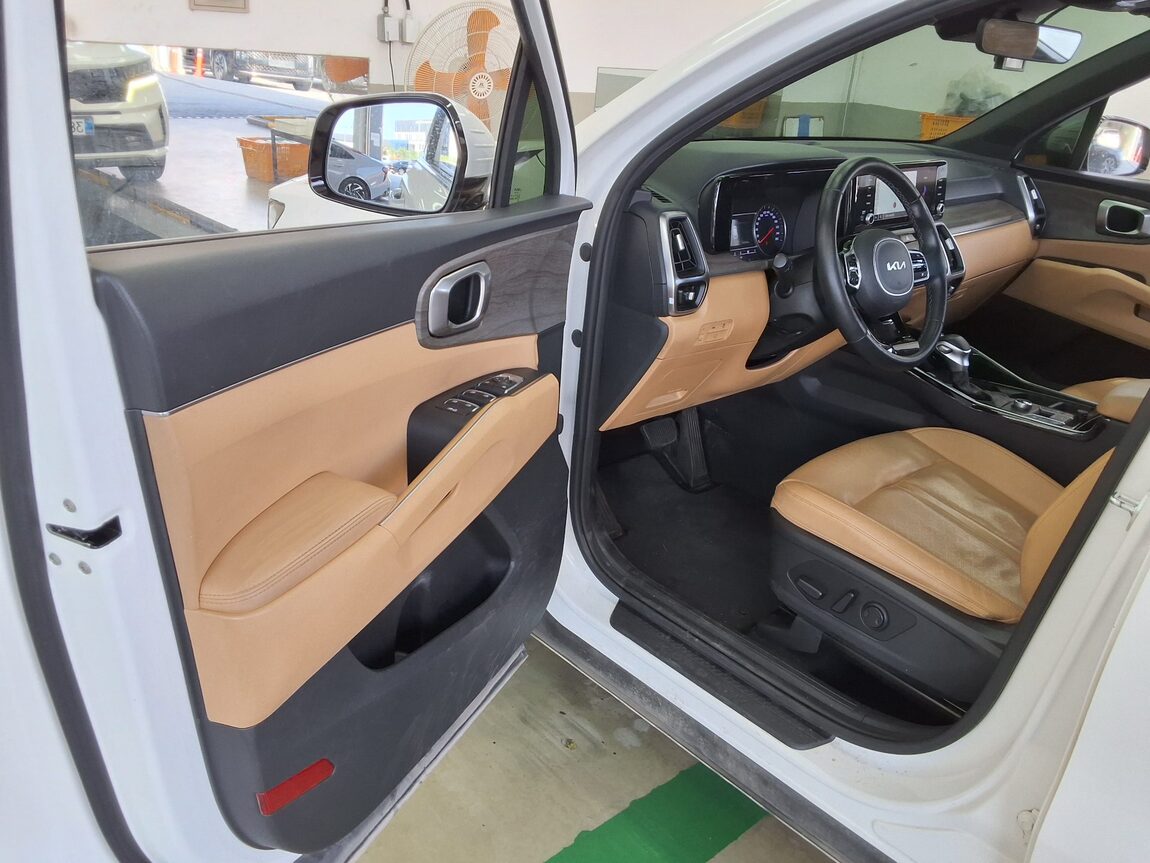 KIA NEW SORENTO (MQ4) 2.5 GASOLINE 2WD PRESTIGE 2022 - zdjęcie 10