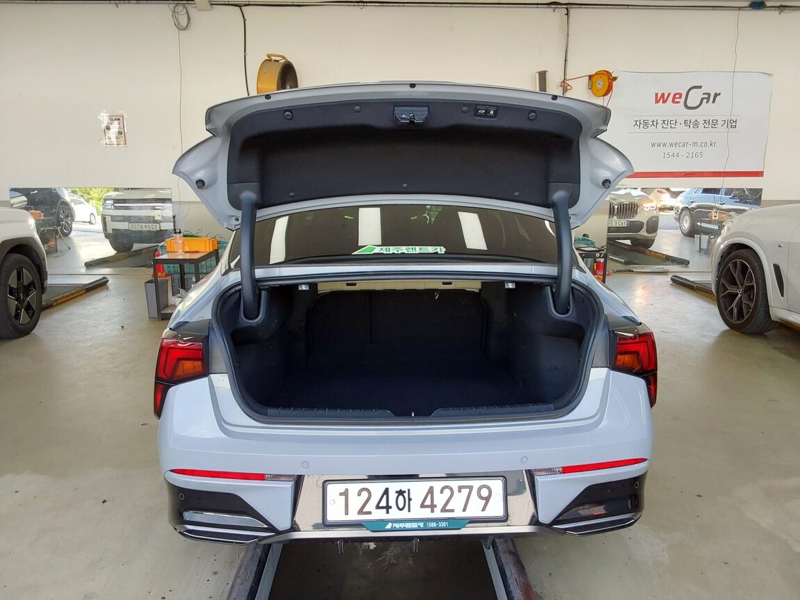 KIA THE NEW K5 HYBRID (DL3) 2.0 HEV NOBLESSE 2024 - zdjęcie 15