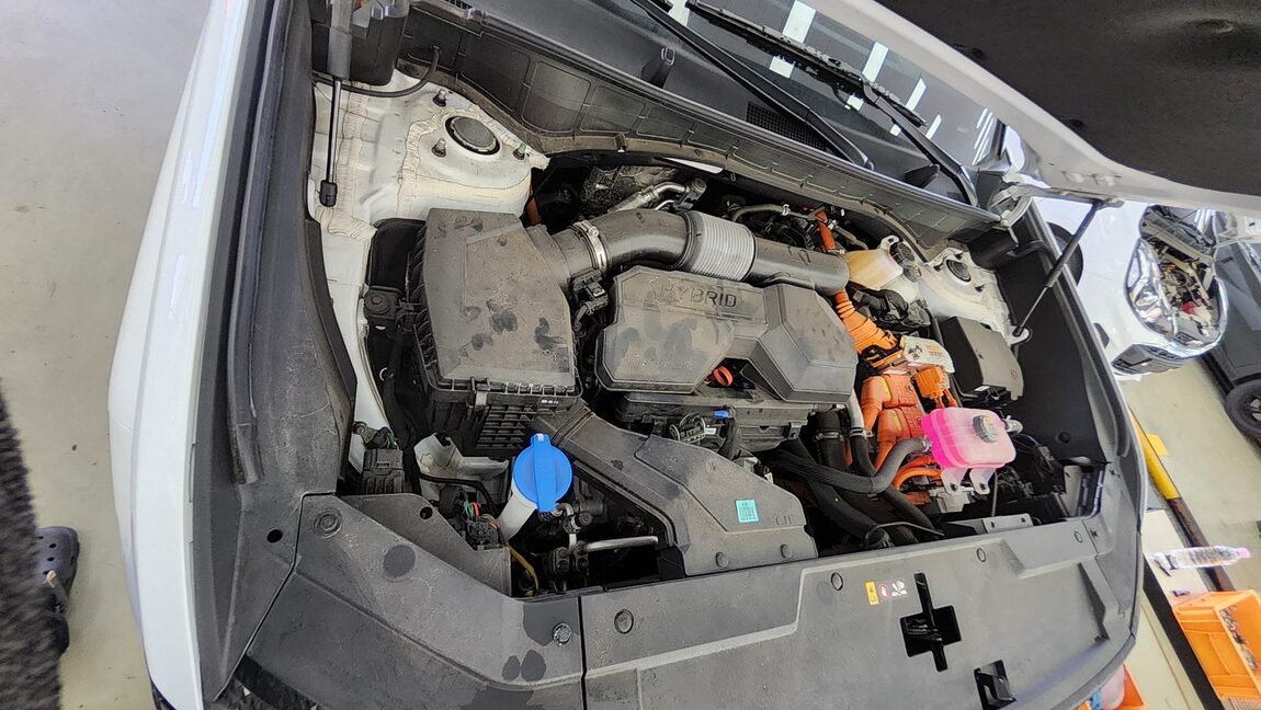 HYUNDAI THE ALL NEW SANTA FE HYBRID 1.6 HEV AWD PRESTIGE 2025 - zdjęcie 22