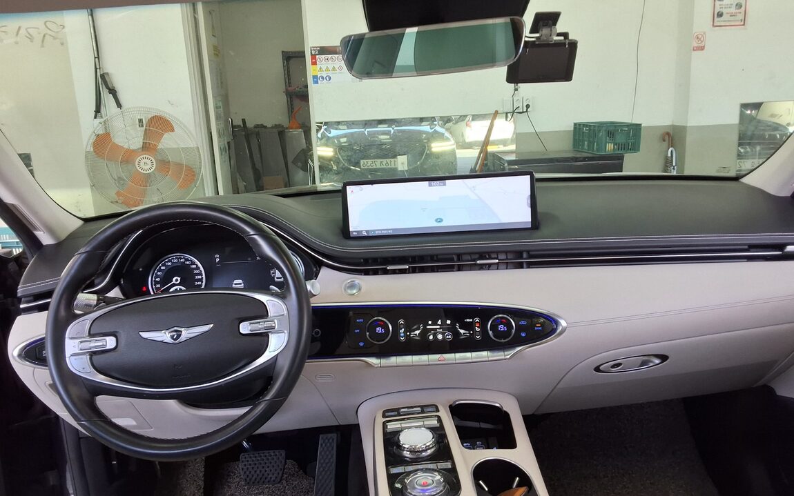 GENESIS GV70 2.5T AWD BASE MODEL 2021 - zdjęcie 11