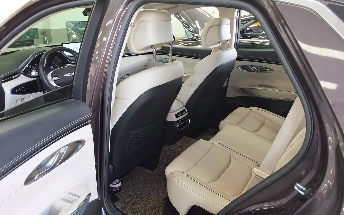 GENESIS GV70 2.5T AWD BASE MODEL 2021 - zdjęcie 12