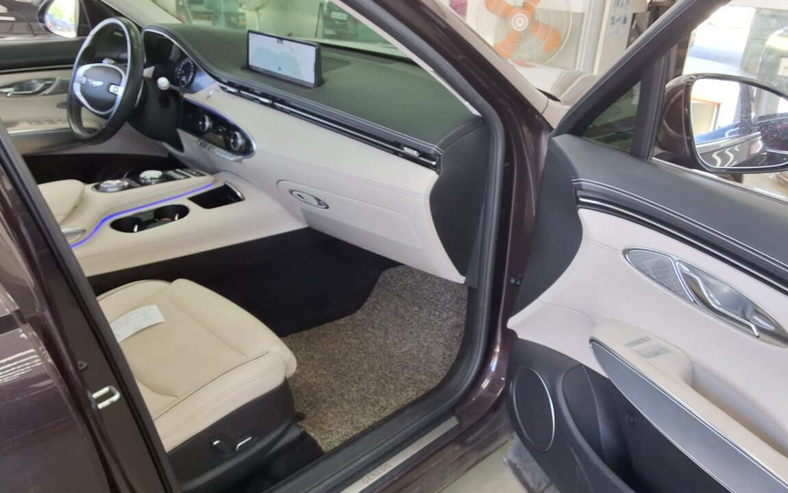 GENESIS GV70 2.5T AWD BASE MODEL 2021 - zdjęcie 14
