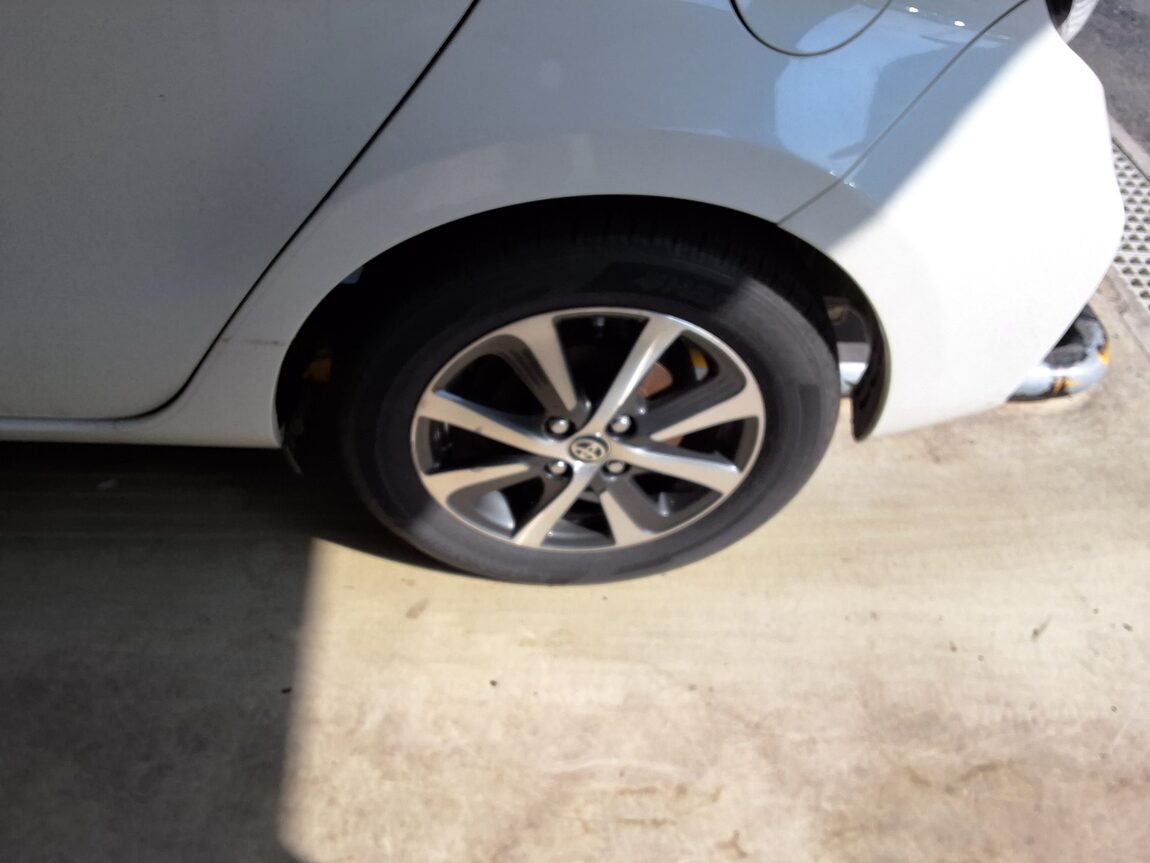 TOYOTA PRIUS C 1.5 HEV 2018 - zdjęcie 20
