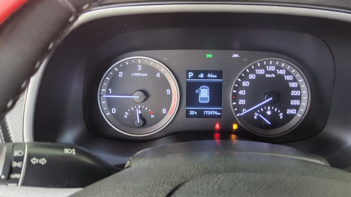 HYUNDAI NEW TUCSON 2.0 DIESEL 2WD MODERN 2020 - zdjęcie 9