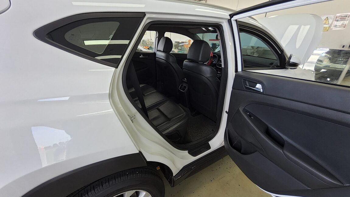 HYUNDAI NEW TUCSON 2.0 DIESEL 2WD MODERN 2020 - zdjęcie 13