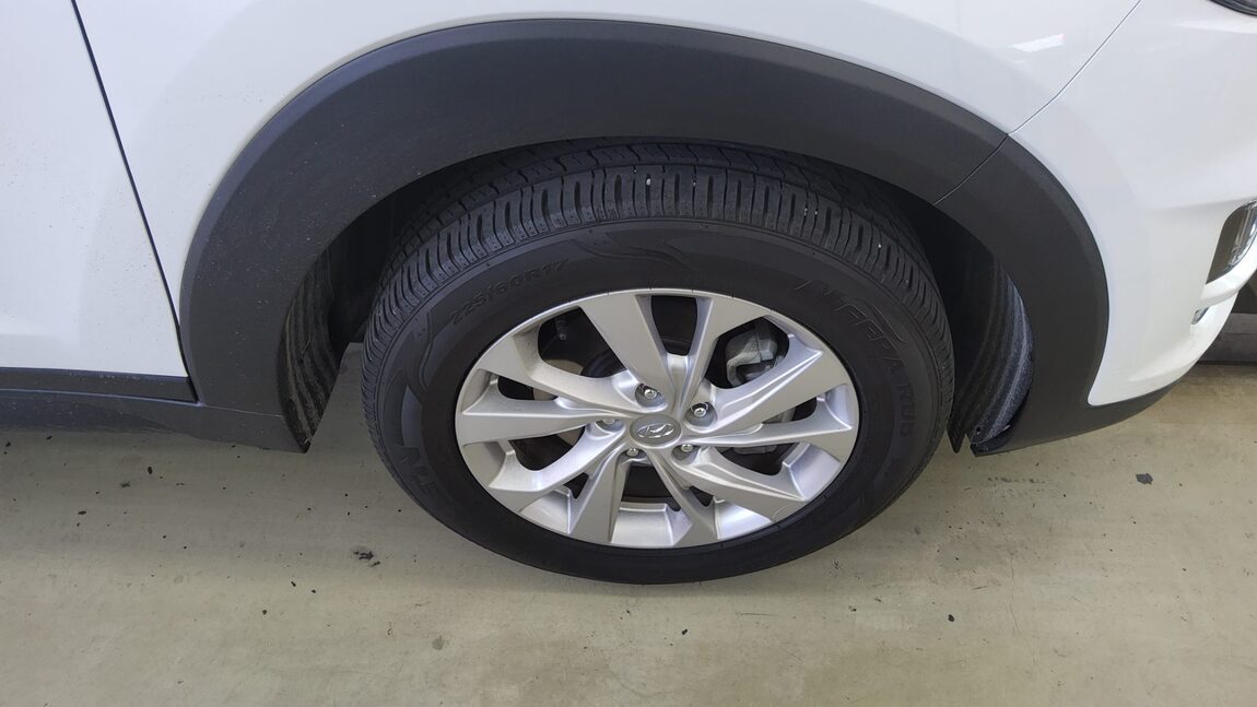 HYUNDAI NEW TUCSON 2.0 DIESEL 2WD MODERN 2020 - zdjęcie 25