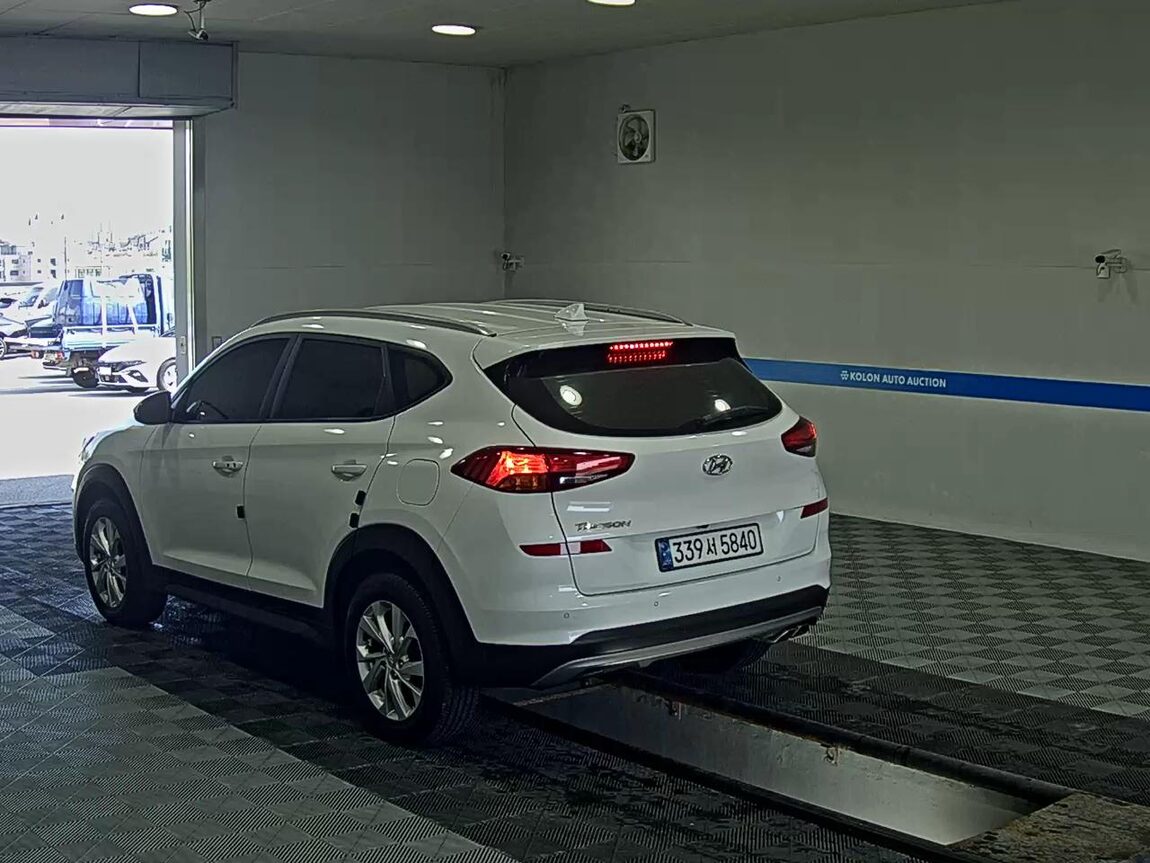 HYUNDAI NEW TUCSON 2.0 DIESEL 2WD MODERN 2020 - zdjęcie 6