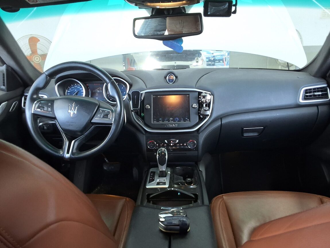 MASERATI GHIBLI (3RD GEN) 3.0 DIESEL 2015 - zdjęcie 11