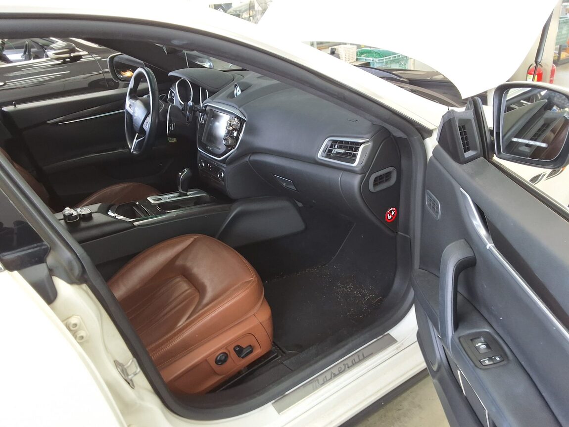 MASERATI GHIBLI (3RD GEN) 3.0 DIESEL 2015 - zdjęcie 14