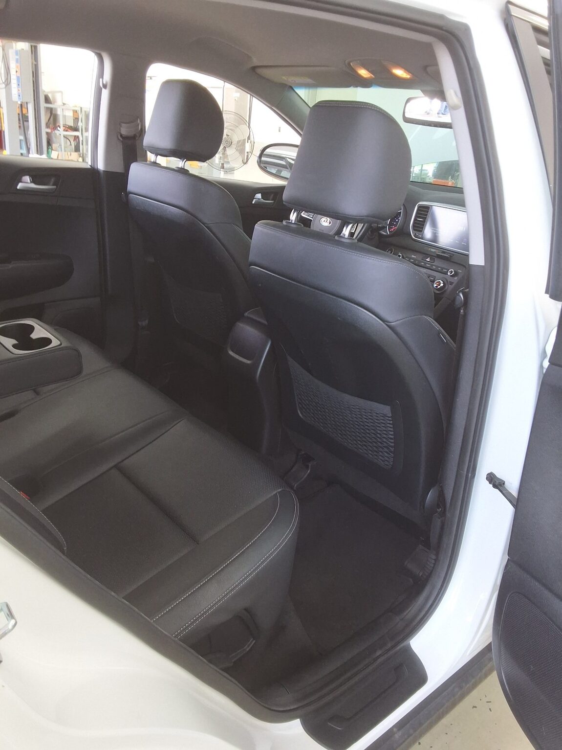 KIA SPORTAGE THE BOLD 1.6 DIESEL 2WD LUXURY 2019 - zdjęcie 13
