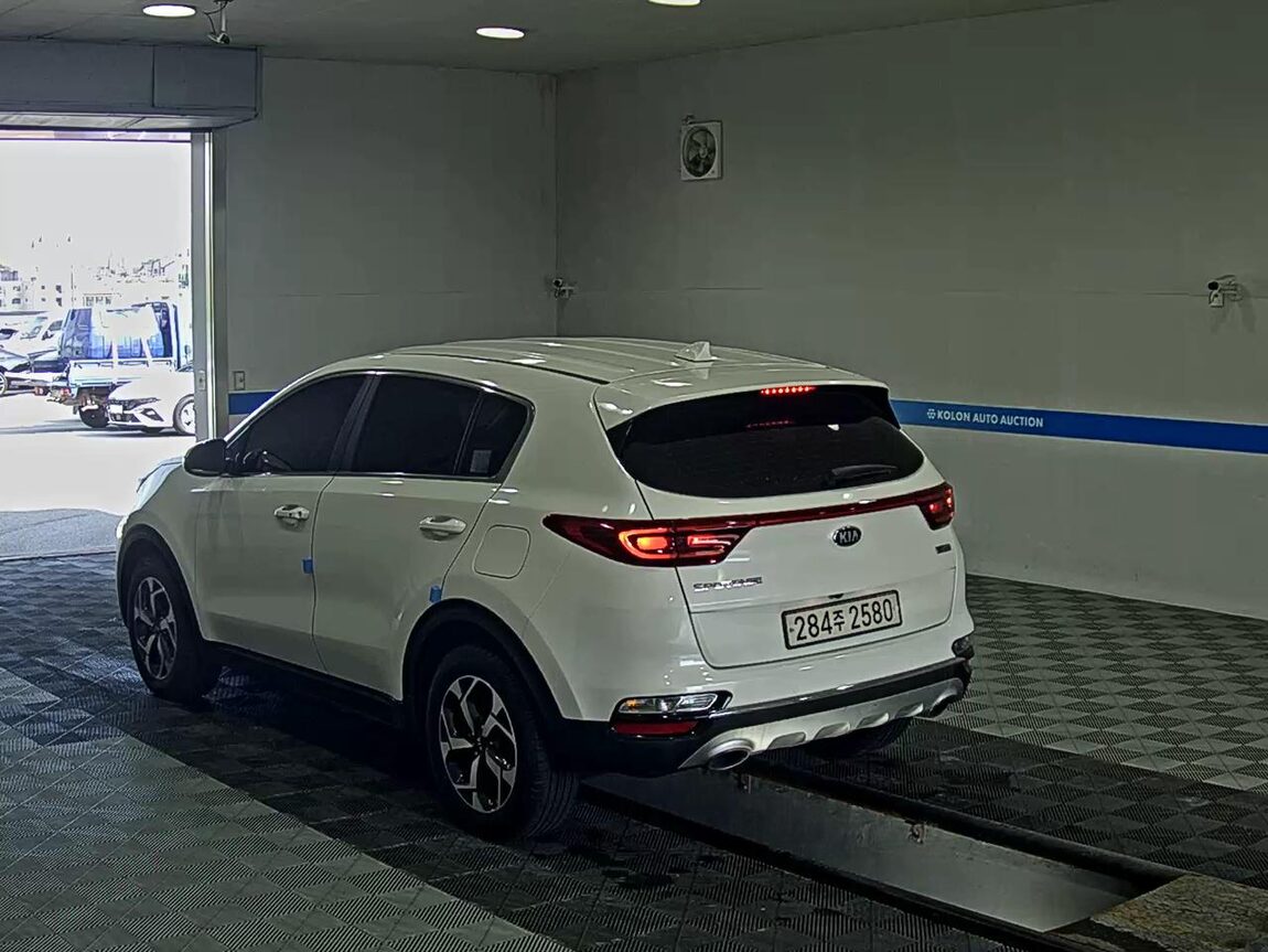 KIA SPORTAGE THE BOLD 1.6 DIESEL 2WD LUXURY 2019 - zdjęcie 6