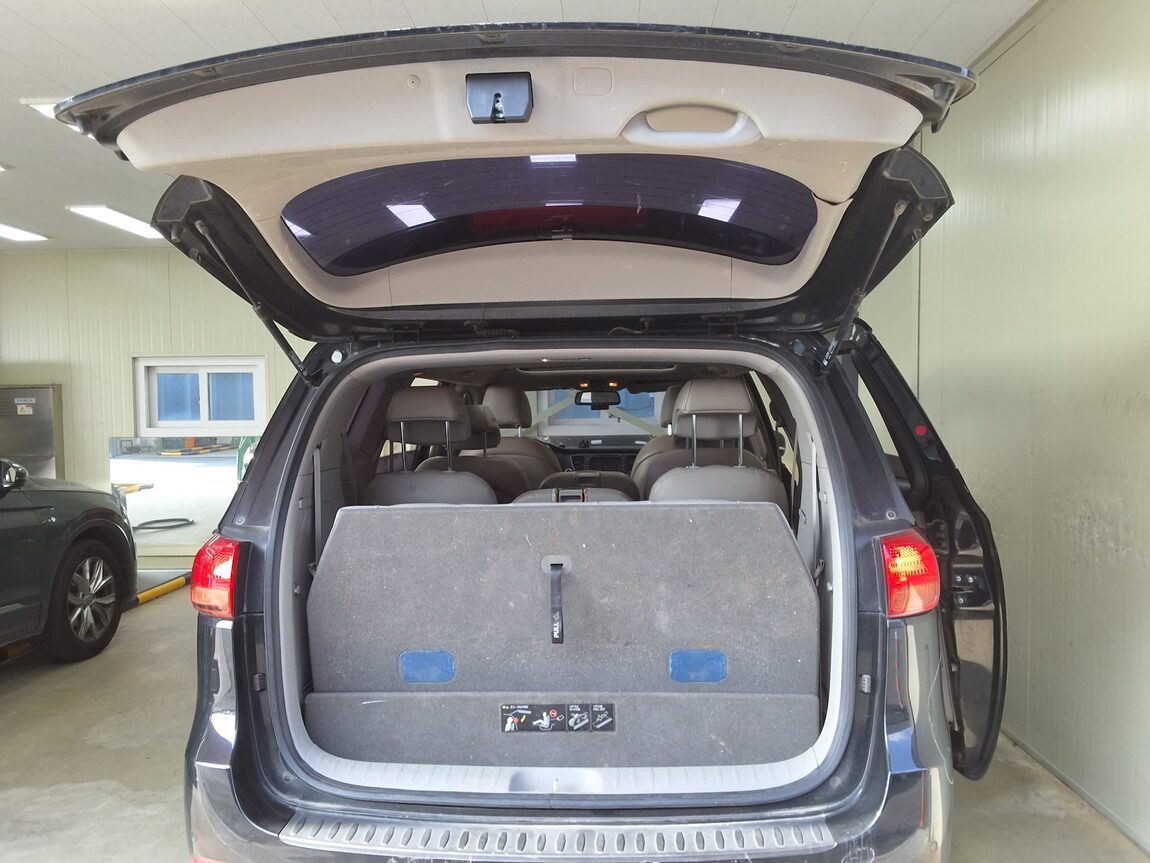 KIA ALL NEW CARNIVAL 11-SEATER DIESEL LUXURY 2015 - zdjęcie 16