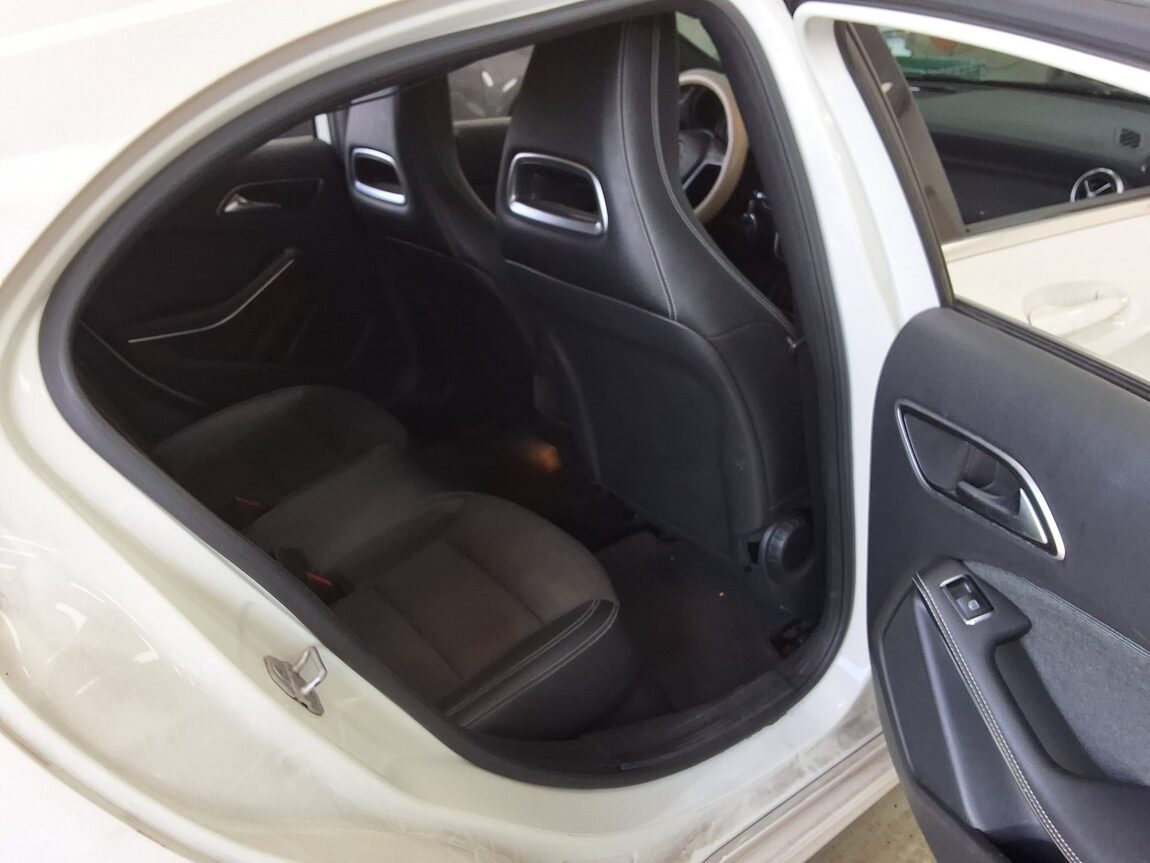 MERCEDES-BENZ A-CLASS (3RD GEN) A180 CDI STYLE 2015 - zdjęcie 13