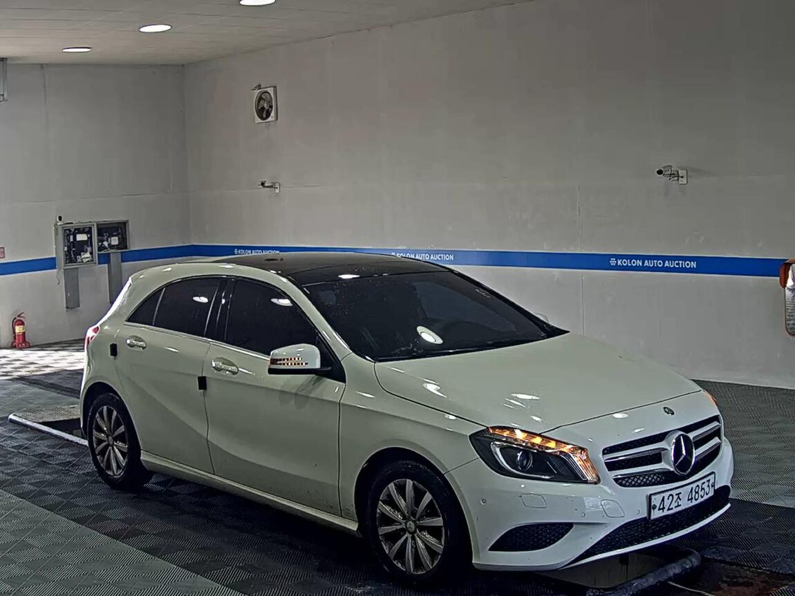 MERCEDES-BENZ A-CLASS (3RD GEN) A180 CDI STYLE 2015 - zdjęcie 3