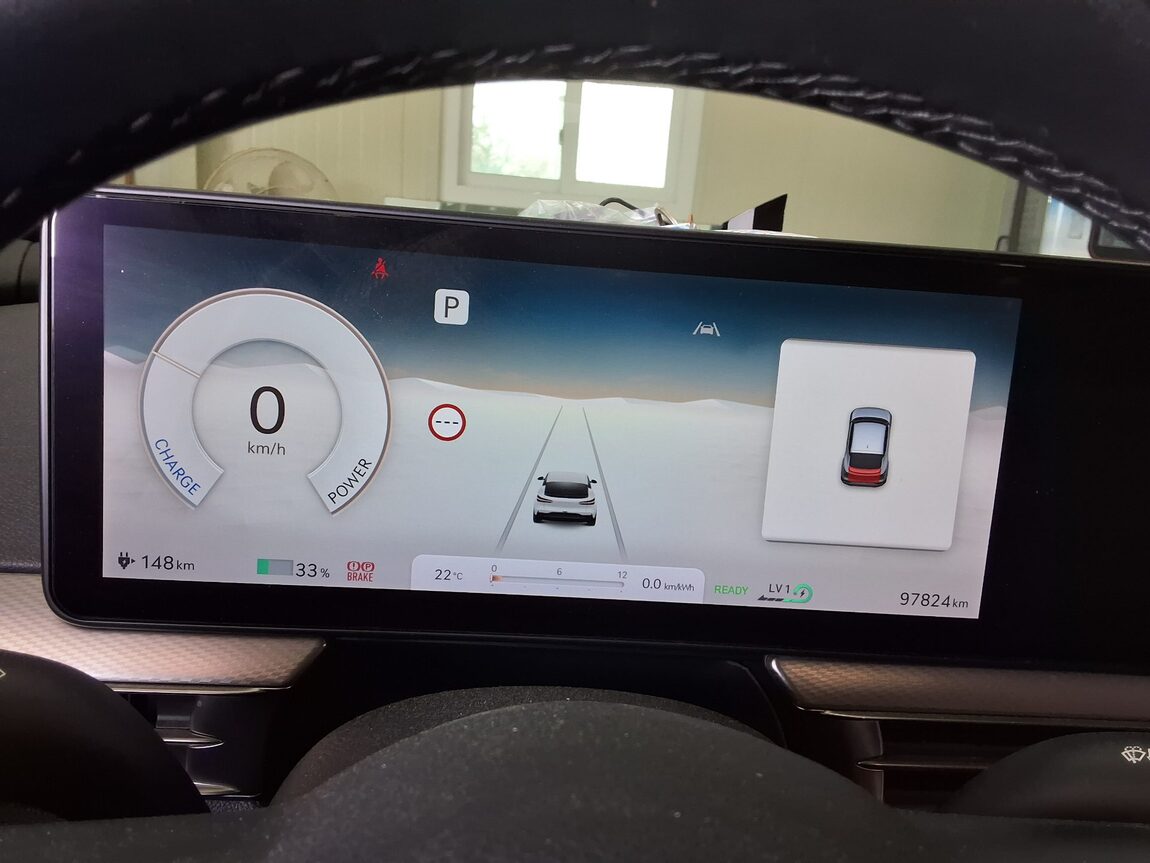 GENESIS GV60 EV AWD STANDARD 2022 - zdjęcie 10