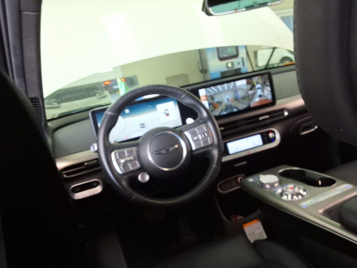 GENESIS GV60 EV AWD STANDARD 2022 - zdjęcie 12