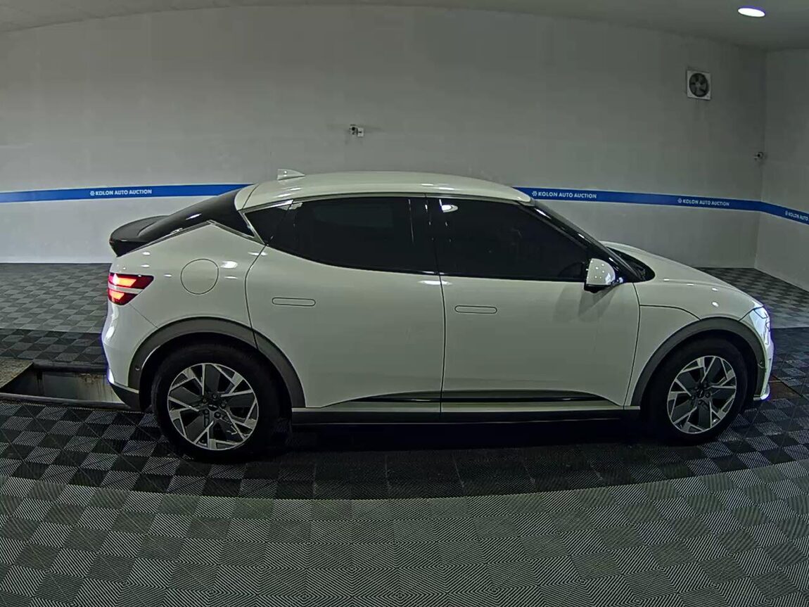 GENESIS GV60 EV AWD STANDARD 2022 - zdjęcie 4