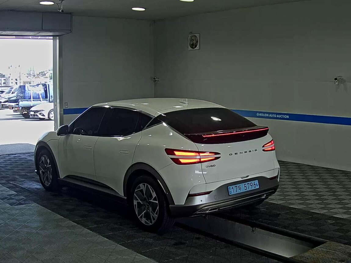 GENESIS GV60 EV AWD STANDARD 2022 - zdjęcie 6