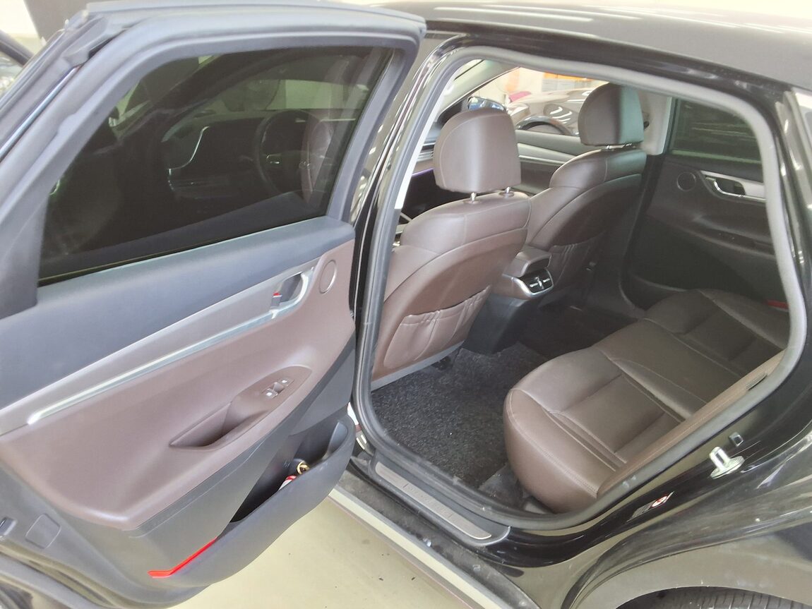 HYUNDAI THE NEW GRANDEUR IG HYBRID 2.4 HEV PREMIUM CHOICE 2021 - zdjęcie 12