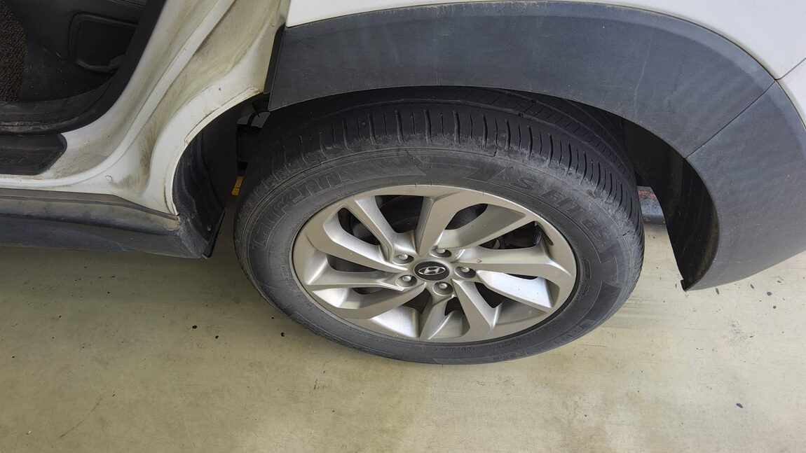 HYUNDAI ALL NEW TUCSON DIESEL 1.7 2WD MODERN 2017 - zdjęcie 25