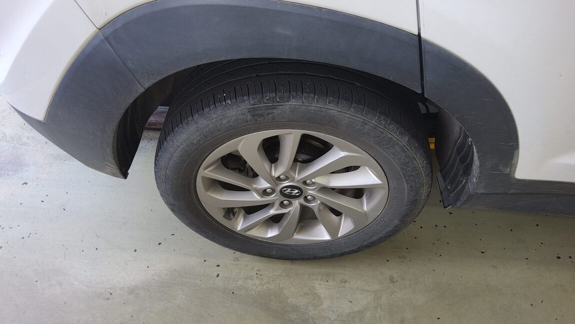 HYUNDAI ALL NEW TUCSON DIESEL 1.7 2WD MODERN 2017 - zdjęcie 27