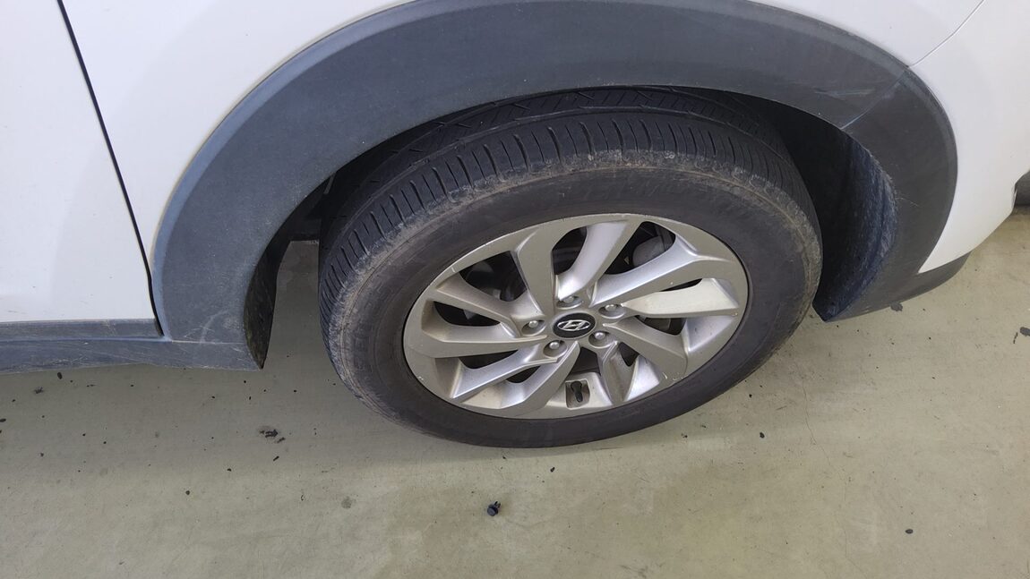 HYUNDAI ALL NEW TUCSON DIESEL 1.7 2WD MODERN 2017 - zdjęcie 26
