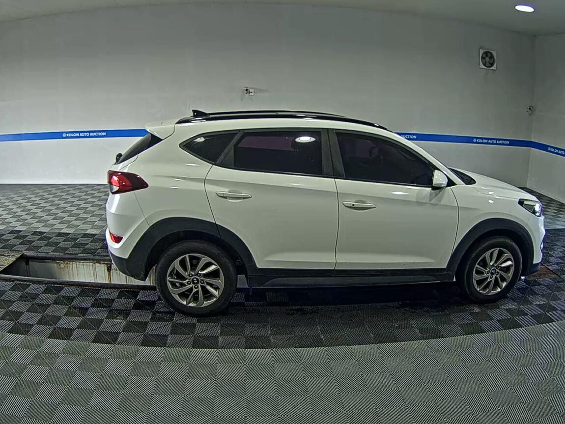 HYUNDAI ALL NEW TUCSON DIESEL 1.7 2WD MODERN 2017 - zdjęcie 4