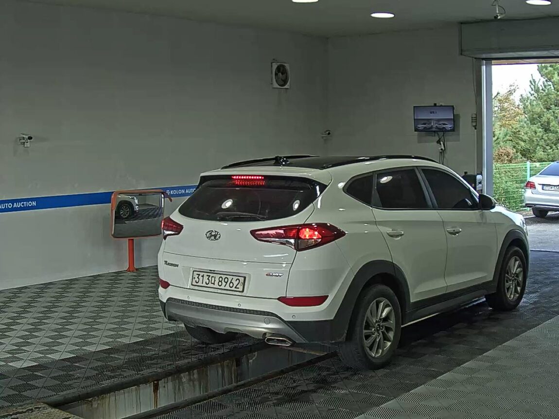 HYUNDAI ALL NEW TUCSON DIESEL 1.7 2WD MODERN 2017 - zdjęcie 5