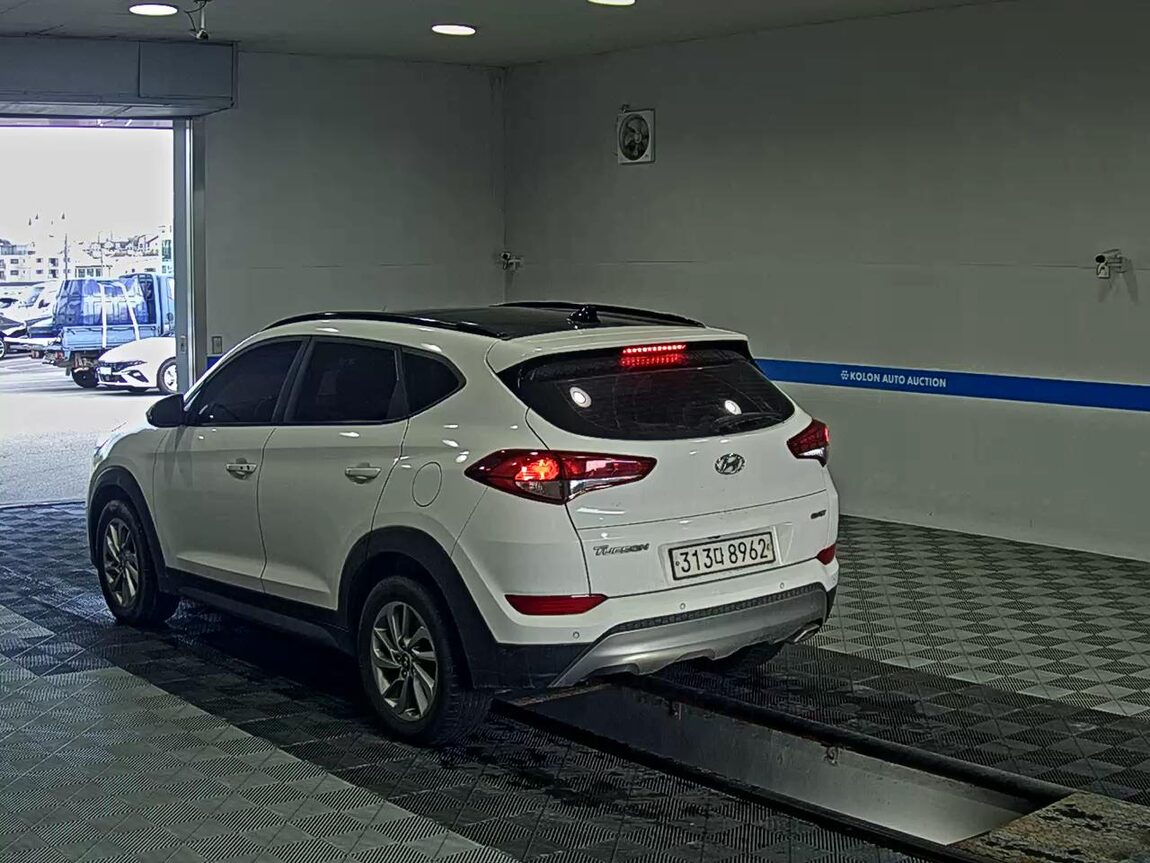 HYUNDAI ALL NEW TUCSON DIESEL 1.7 2WD MODERN 2017 - zdjęcie 6