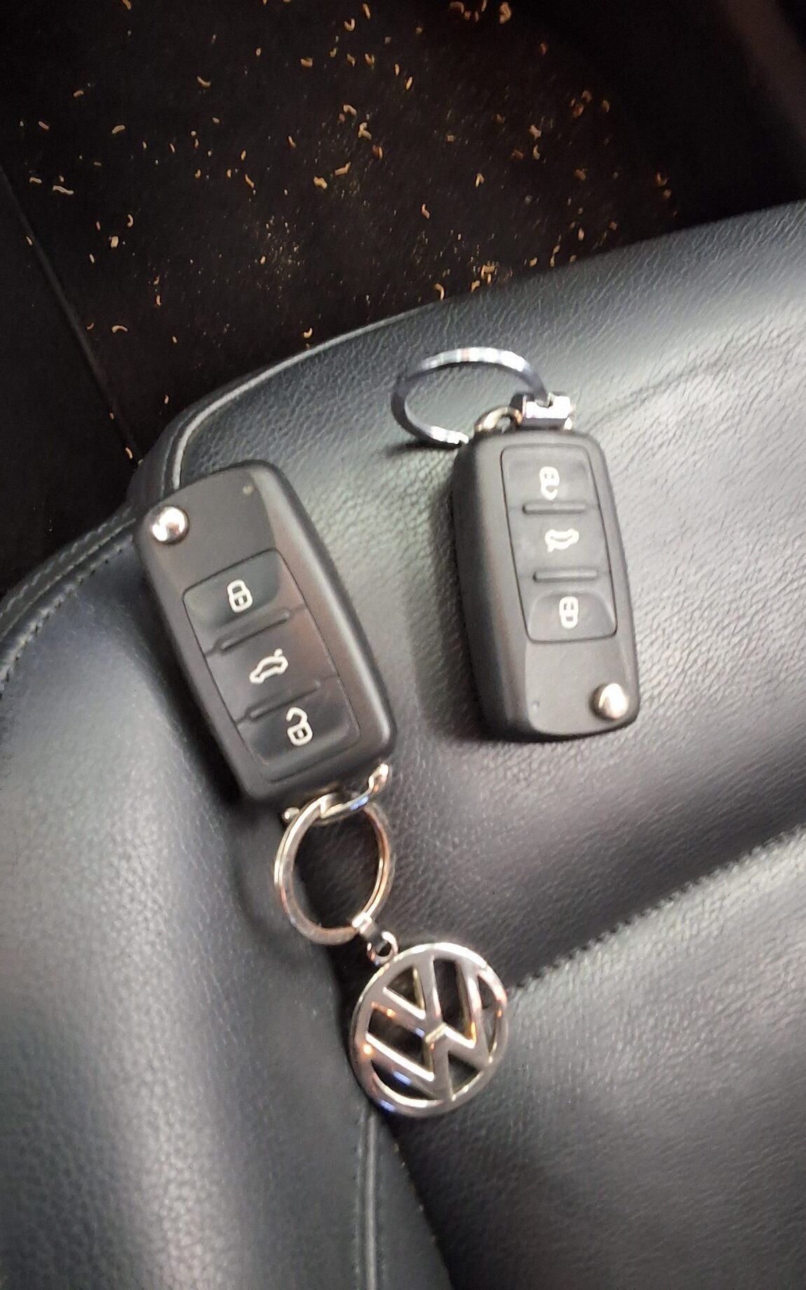 VOLKSWAGEN TIGUAN 2.0 TDI BLUEMOTION 2015 - zdjęcie 19