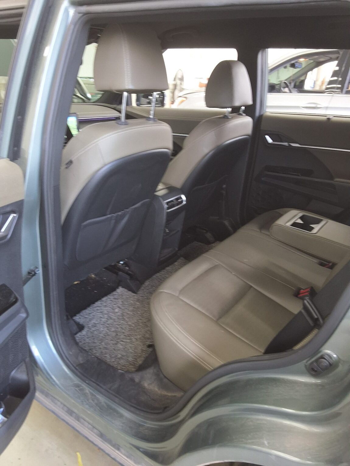 KG MOBILITY (SSANGYONG) TORRES 1.5 GDI-T 2WD T7 2023 - zdjęcie 12