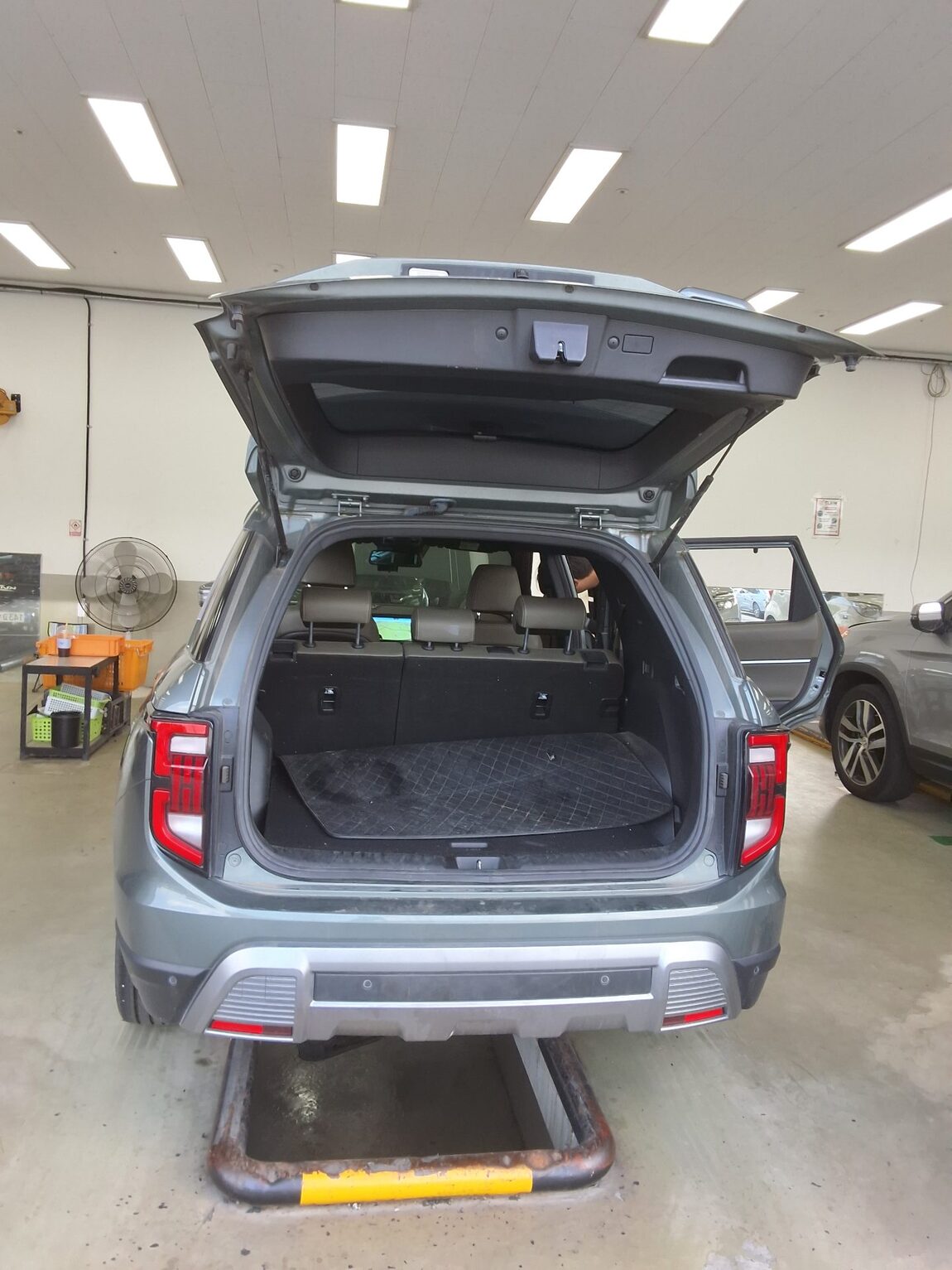 KG MOBILITY (SSANGYONG) TORRES 1.5 GDI-T 2WD T7 2023 - zdjęcie 15