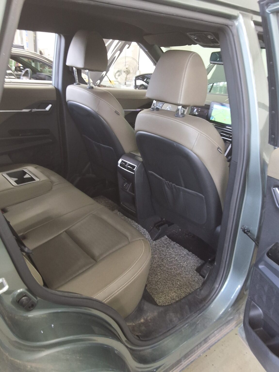KG MOBILITY (SSANGYONG) TORRES 1.5 GDI-T 2WD T7 2023 - zdjęcie 13
