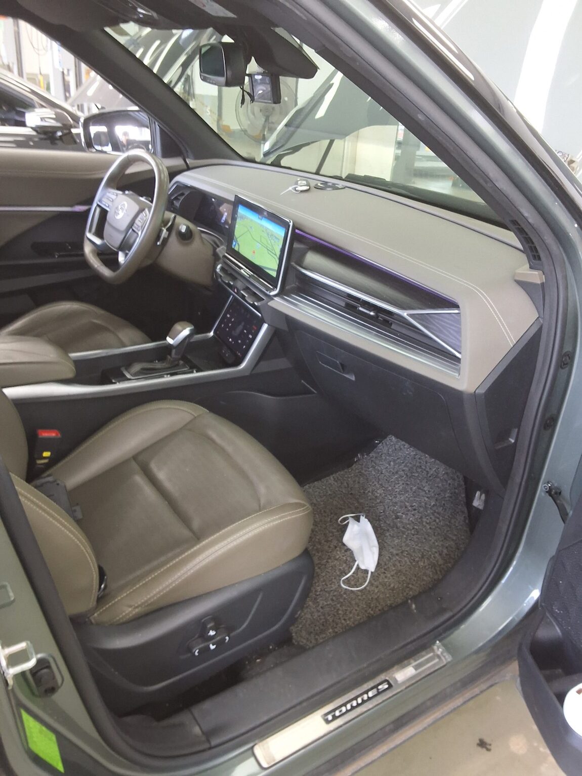 KG MOBILITY (SSANGYONG) TORRES 1.5 GDI-T 2WD T7 2023 - zdjęcie 14