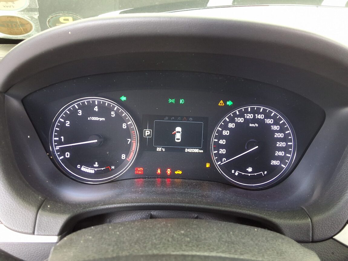 HYUNDAI GENESIS DH G330 AWD PREMIUM 2015 - zdjęcie 9