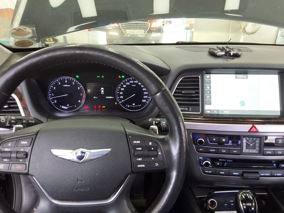 HYUNDAI GENESIS DH G330 AWD PREMIUM 2015 - zdjęcie 17