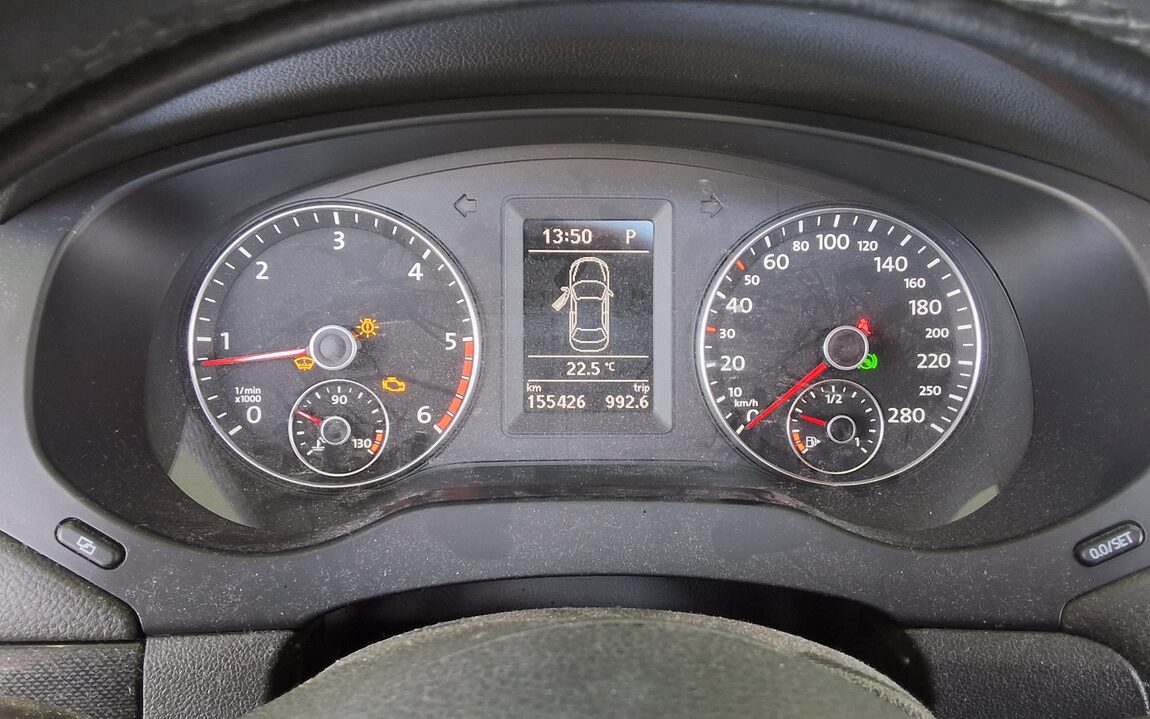 VOLKSWAGEN JETTA (6TH GEN) 2.0 TDI 2012 - zdjęcie 9