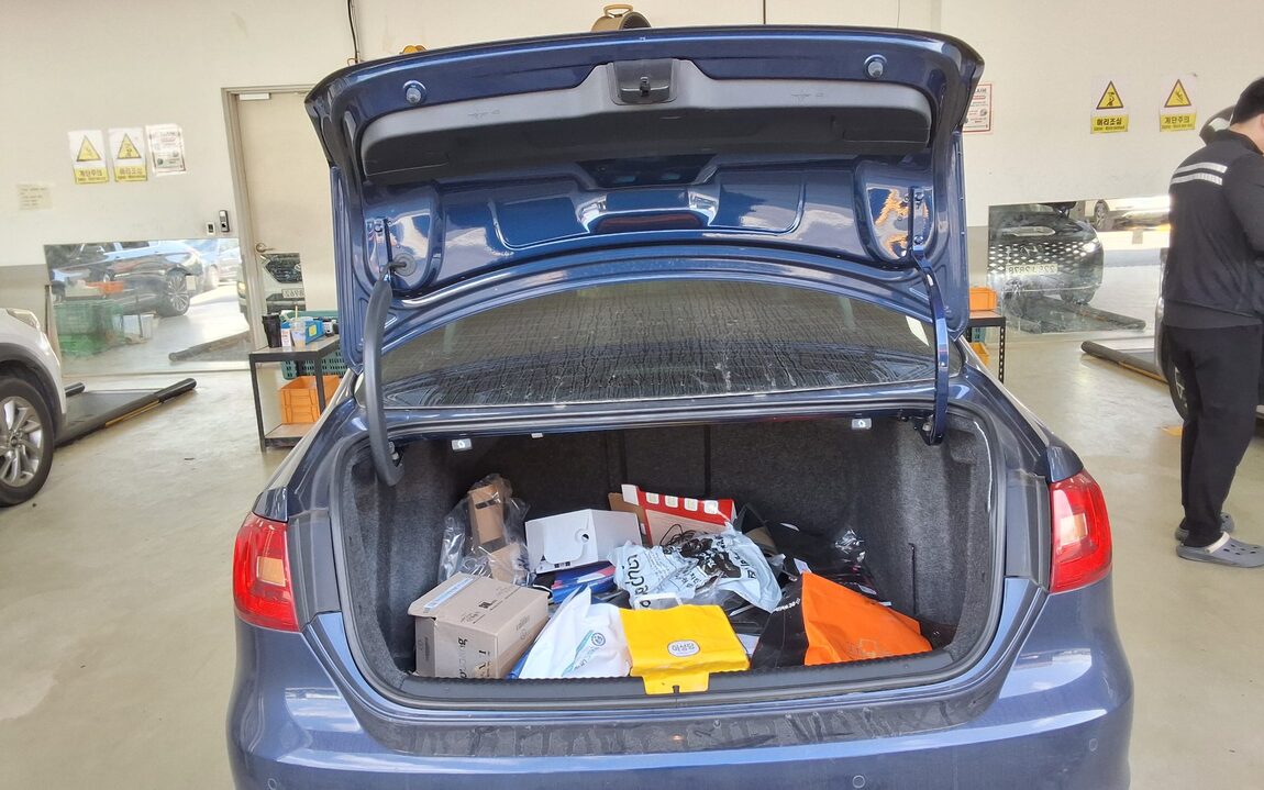 VOLKSWAGEN JETTA (6TH GEN) 2.0 TDI 2012 - zdjęcie 15
