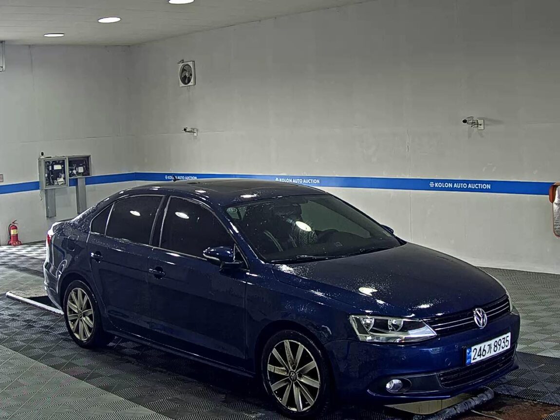 VOLKSWAGEN JETTA (6TH GEN) 2.0 TDI 2012 - zdjęcie 3