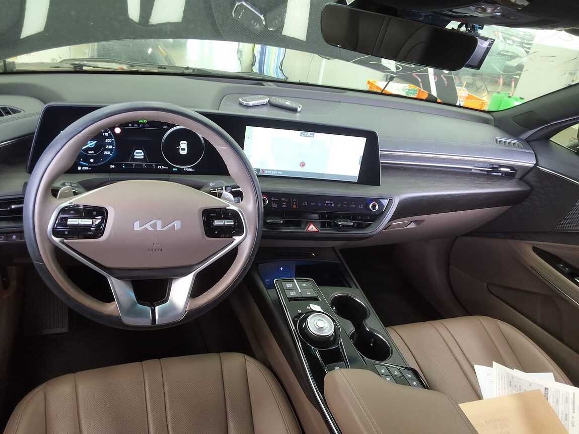 KIA K8 HYBRID HEV NOBLESSE 2023 - zdjęcie 11