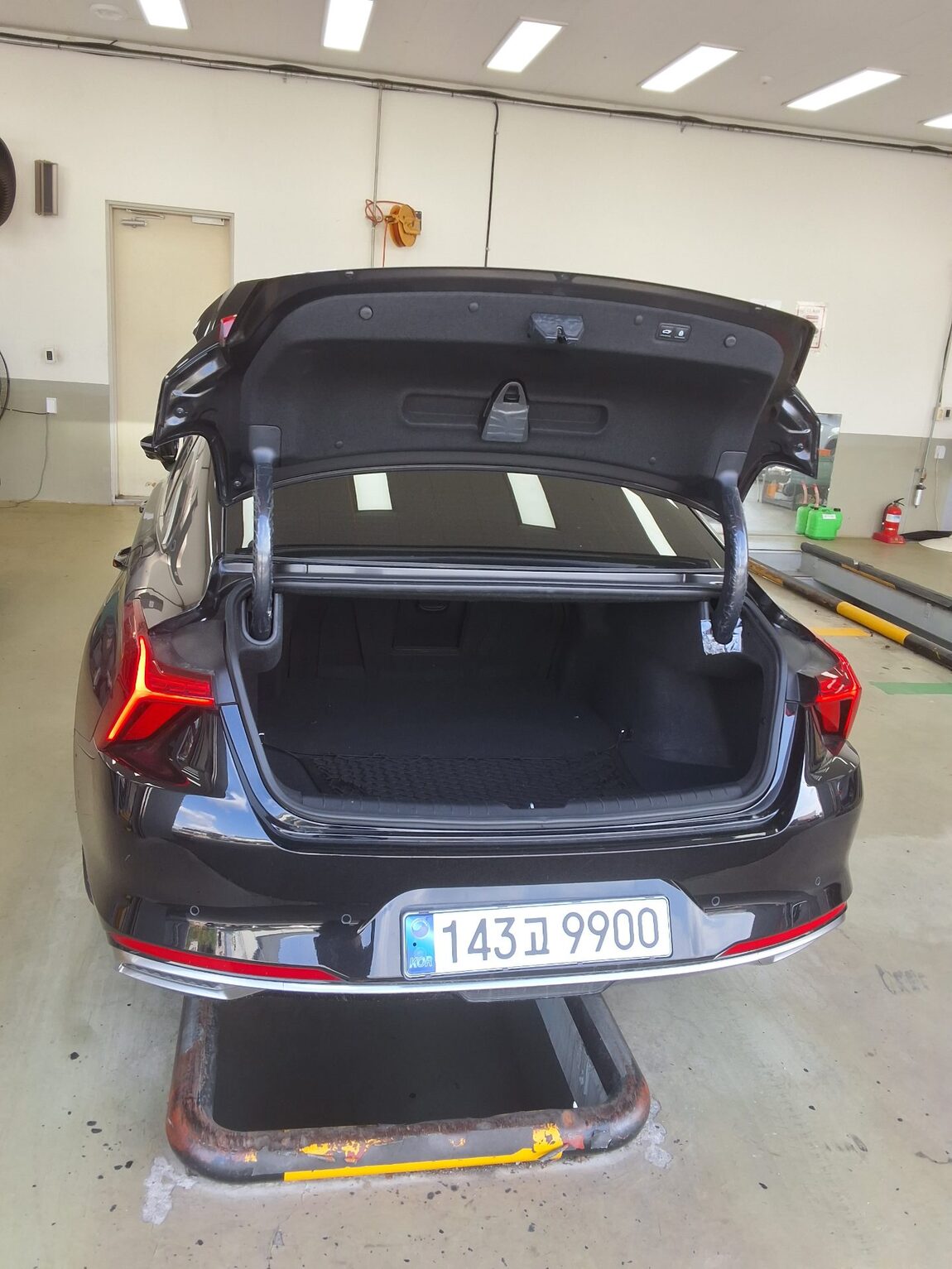 KIA K8 HYBRID HEV NOBLESSE 2023 - zdjęcie 15