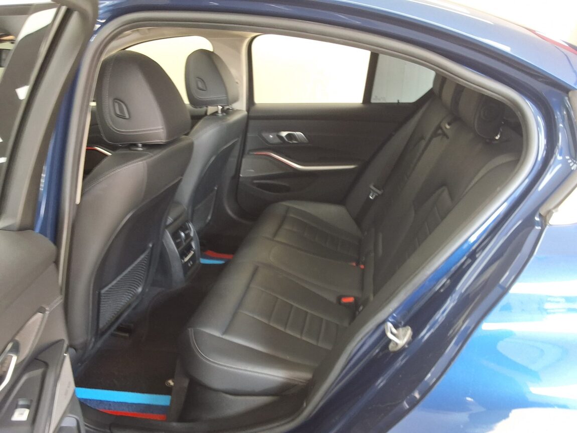 BMW 3 SERIES (7TH GEN) 320d xDRIVE LUXURY LINE 2021 - zdjęcie 13